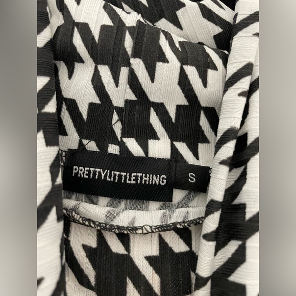 BRAND NEW turtle neck top - Picture 3 of 3